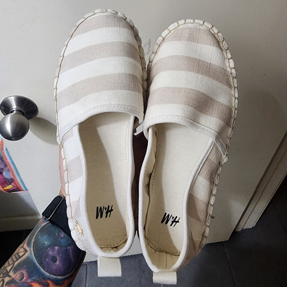 H&M Girls (Kids) Striped Espadrilles - Beige and White
